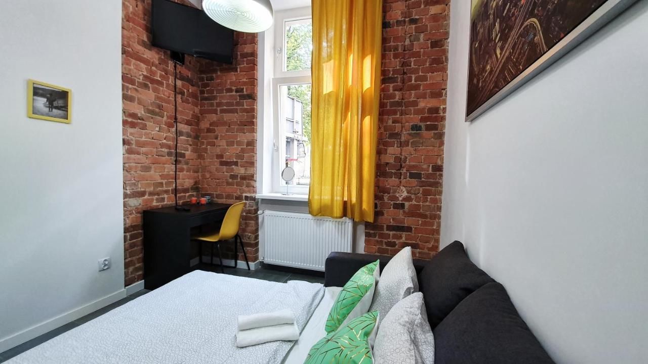 Хостелы Trzypokojowy apartament KATOWICE Damrota 4 Катовице-19