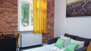 Хостелы Trzypokojowy apartament KATOWICE Damrota 4 Катовице Апартаменты с 3 спальнями-35